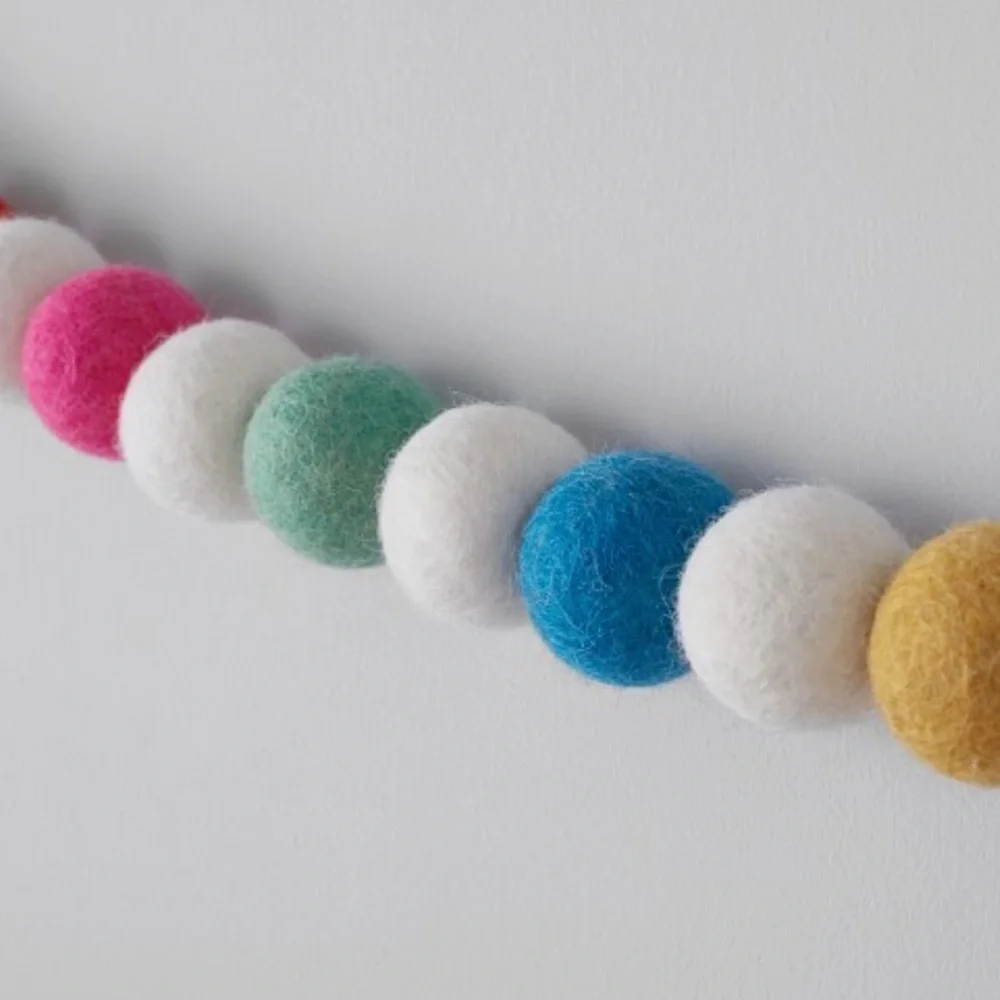 Pottery Barn Kids Multi Felted Ball Garland - Picture 2 of 13